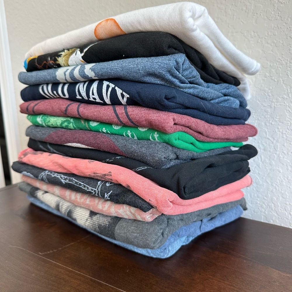 Set of 13- Assorted XL-2XL T shirts